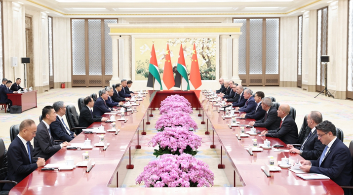李强会见约旦国王阿卜杜拉二世